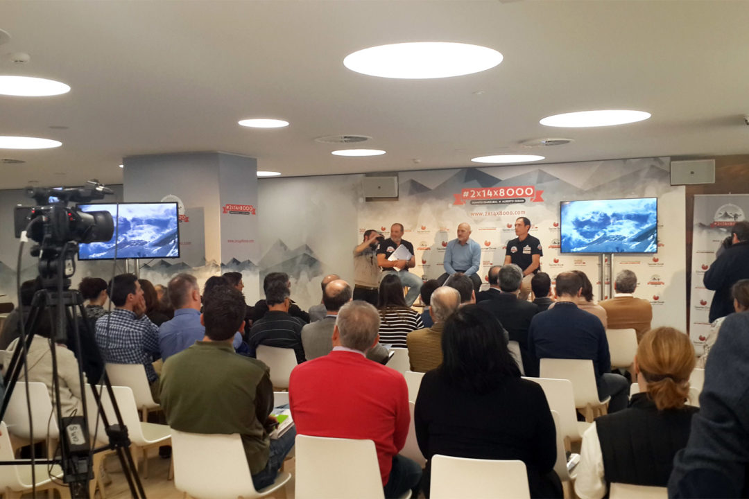 Presentación a medios del reto #2x14x8000